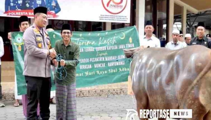 Kapolda Jatim Berikan 10 Sapi dan 17 Kambing Kurban di Banyuwangi