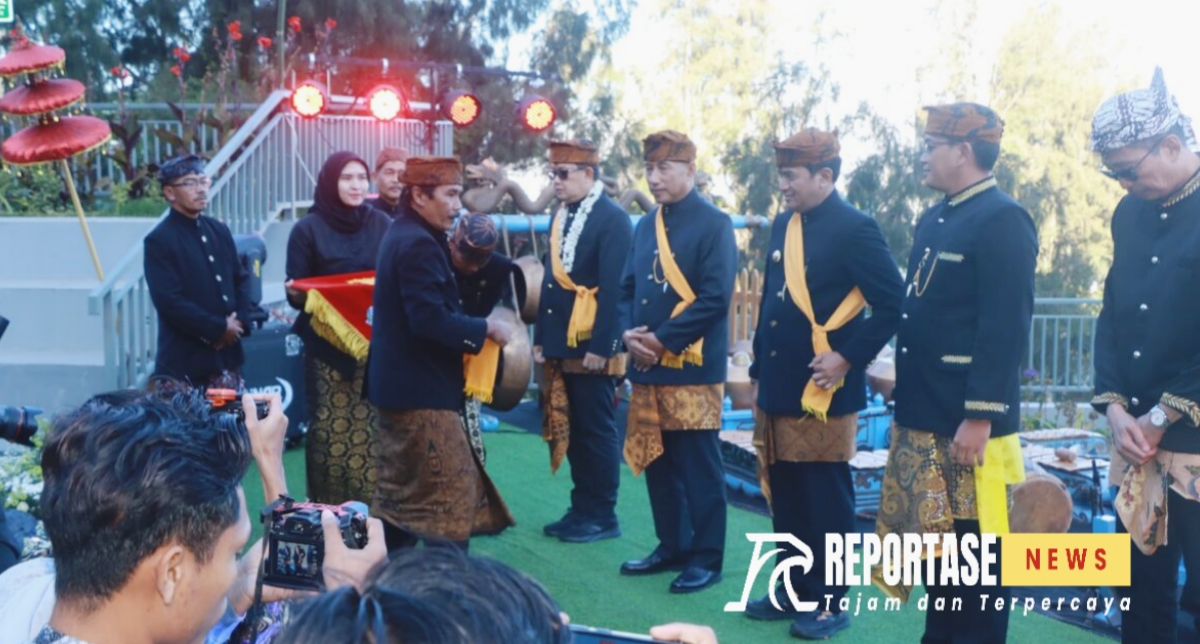 Resepsi Yadnya Kasada, 5 Pejabat Dikukuhkan Sebagai Warga Kehormatan Sesepuh Tengger.