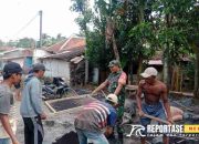 Keakraban Babinsa dan Warga Dalam Kawal Pemerintah Desa Bangun Drainase