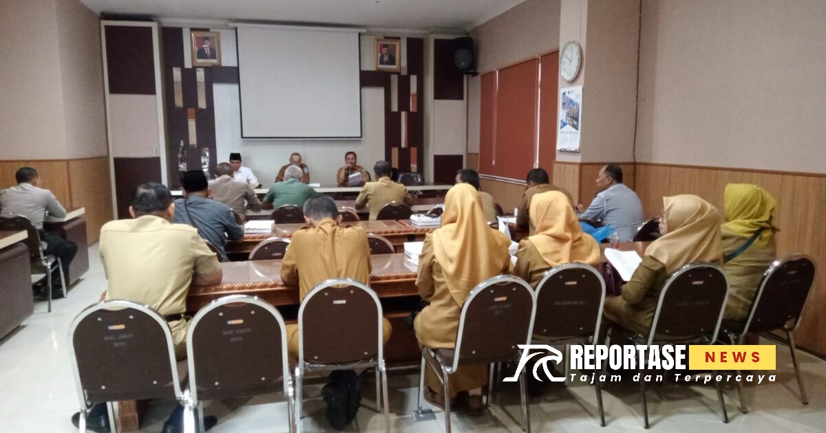 Rakor ini dipimpin oleh Asisten Pemerintahan dan Kesra Sekretaris Daerah (Sekda) Kabupaten Probolinggo