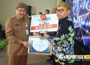 Plh. Bupati Serahkan Penghargaan Anugerah Inovasi RSUD Waluyo Jati 9 Plh. Bupati Serahkan Penghargaan Anugerah Inovasi RSUD Waluyo Jati