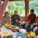 Obyek wisata Air Terjun Madakaripura di Desa Negororejo Kecamatan Lumbang Kabupaten Probolinggo resmi dikelola oleh PT Palawi, anak Perusahaan dari Perhutani Alam Wisata.