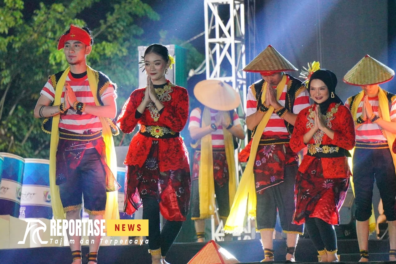 Secara resmi rangkaian acara Semipro dibuka dengan tabuhan gendang oleh Penjabat Nurkholis, jajaran forkopimda, sekda, pimpinan Bank Jatim Probolinggo dan pejabat instansi lainnya.