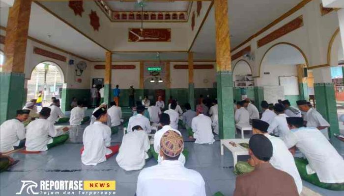 Warga Binaan Santri Ikuti Pengajian Rutin di Masjid At-Taqwa Lapas Banyuwangi