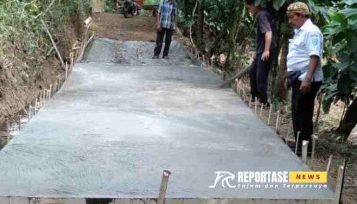 Program Padat Karya, Disnaker Lakukan Pembangunan Jalan Rabat Beton