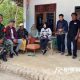 Camat Tlanakan Nurhidayati Rasuli SE.MM didampingi Kades Desa Ambat Moh. Sugianto, SE dan Babinsa kunjungi penderita kanker akut di Dusun Dhuko, Desa Ambat,