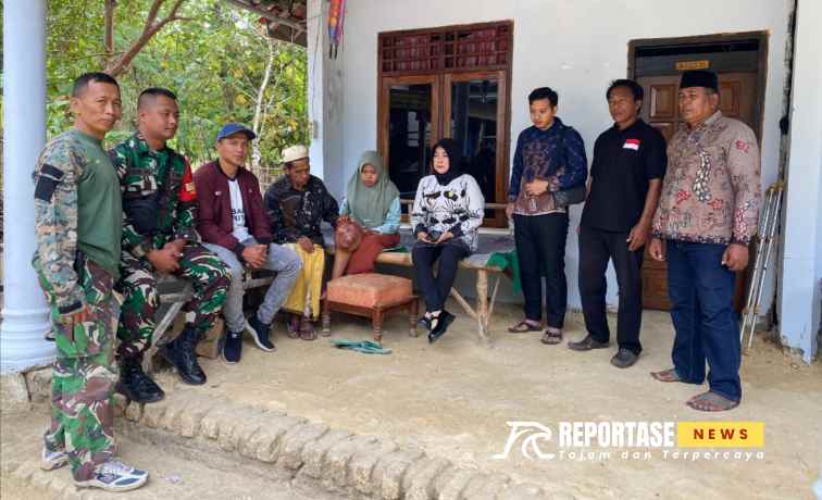 Camat Tlanakan Nurhidayati Rasuli SE.MM didampingi Kades Desa Ambat Moh. Sugianto, SE dan Babinsa kunjungi penderita kanker akut di Dusun Dhuko, Desa Ambat,