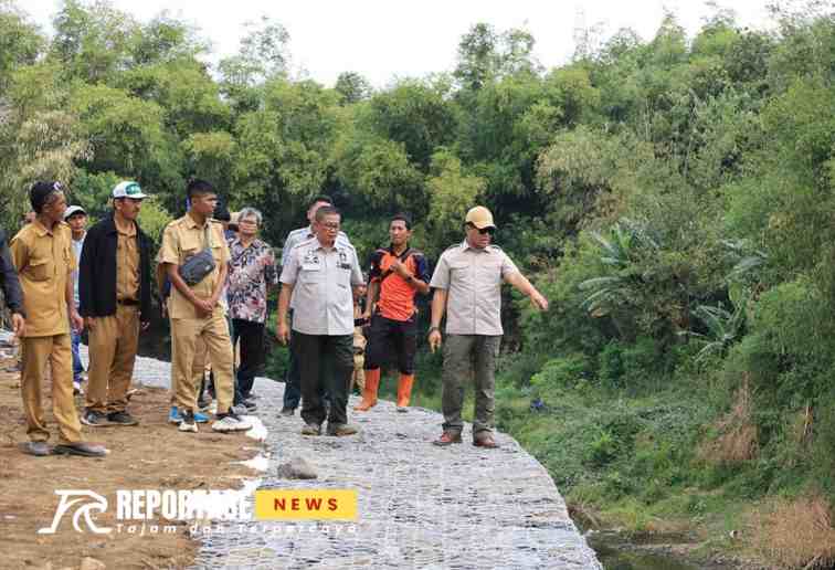 Rombongan Tim TRC Provinsi Jatim yang terlibat meliputi berbagai unsur, seperti PU-SDA, BPBD, UPT SDA, Bagian Hukum, serta Bappeda