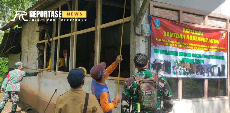 Proses pembongkaran rumah warga Desa pengantingan - banyuwangi penerima manfaat Progam Rutilahu Kodim 0825 tahun 2024