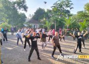 Senam Anjangsana, Danposramil Kedungjajang: Tingkatkan Kebugaran dan Semangat Kerja 7 Senam Anjangsana, Danposramil Kedungjajang: Tingkatkan Kebugaran dan Semangat Kerja