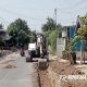 Pelaksanaan pengerjaan pelebaran jalan di Desa Ketandan, Kecamatan Lengkong,