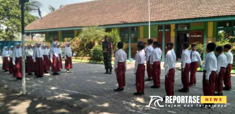 Serda Andi Purwanto, melaksanakan kegiatan melatih Peraturan Baris-Berbaris (PBB)