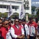 LSM LIRA Jawa Timur, lakukan orasi di depan kantor Gubenur Jalan Tugu Pahlawan, Surabaya