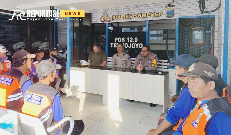 Kasat Lantas Polres Sumenep Akp Alimuddin Nasution memberikan tips aman menjadi juru parkir