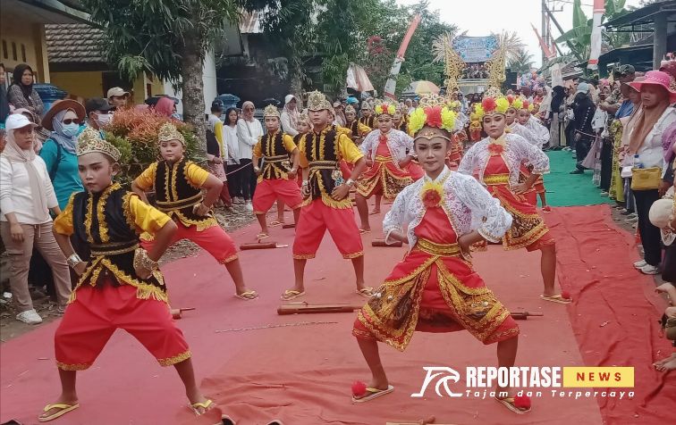 Sebanyak 33 peserta karnaval memeriahkan acara Bersih Desa Candipuro yang digelar oleh Pemerintah Desa Candipuro,