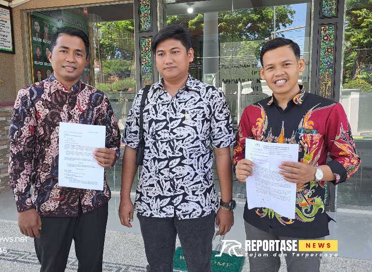 Tim kuasa hukum dari Bapak Fathur Rasyid usai mendatangi kantor Pengadilan Negeri (PN) Sumenep,