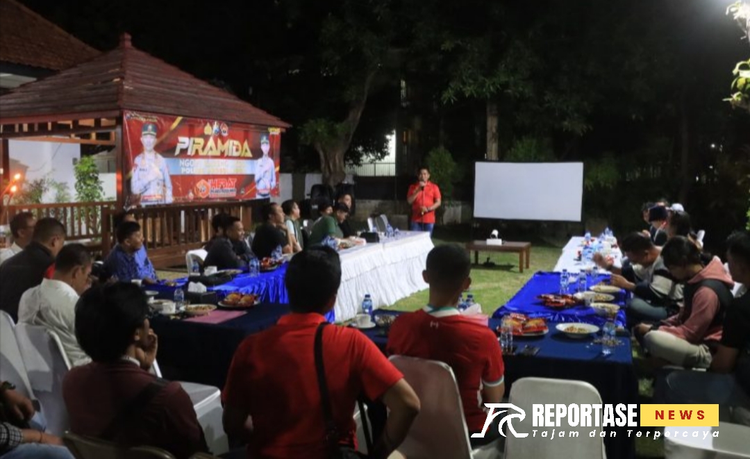 Polres Probolinggo menggelar kegiatan PIRAMIDA (Ngopi Bareng Media) dengan nonton bareng Final sepak bola AFF U-19 antara Timnas Indonesia melawan Thailand