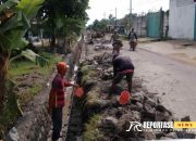 Pekerja Tanpa K3 Diduga Dipekerjakan Pelaksana Proyek Drainase di Desa Mandesan 8 Pekerja Tanpa K3 Diduga Dipekerjakan Pelaksana Proyek Drainase di Desa Mandesan
