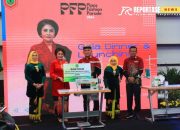 Dukung Kegiatan Produksi di Lapas Banyuwangi, Ketum PIPAS Serahkan Mesin Jahit dan Obras 10 Dukung Kegiatan Produksi di Lapas Banyuwangi, Ketum PIPAS Serahkan Mesin Jahit dan Obras