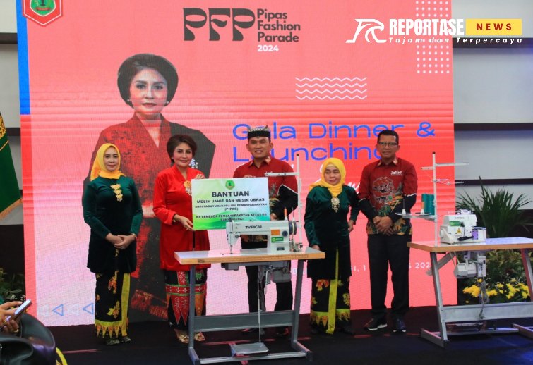 Dukung Kegiatan Produksi di Lapas Banyuwangi, Ketum PIPAS Serahkan Mesin Jahit dan Obras 1 Ketua Umum (Ketum) PIPAS Anna Reynhard menyerahkan bantuan berupa mesin jahit dan mesin obras kepada Lapas Banyuwangi,