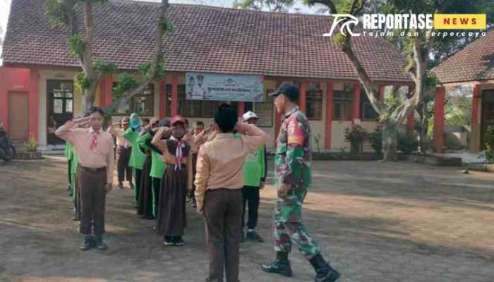 Babinsa Pandansari Latih Materi Kedisiplinan Siswa SD Lewat PBB