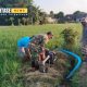 Pendampingan pengairan lahan padi milik Bunayan, anggota kelompok tani Karya Agung