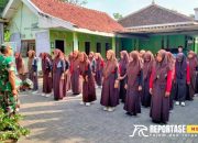 Bentuk Karakter dan Kedisiplinan Siswa, Babinsa Sumberanyar Latih PBB MA Raudlatul Ulum