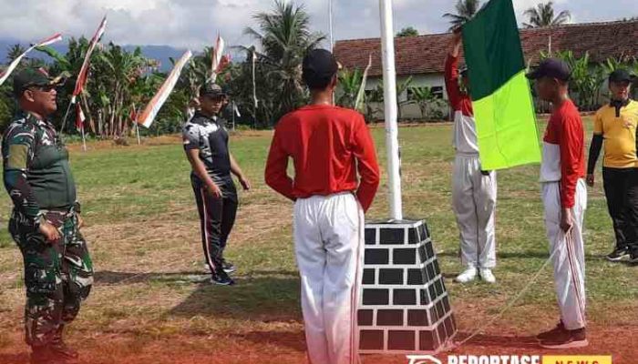 Semangat Persiapan HUT RI ke-79, Anggota TNI dan Polri Latih Paskibra di Tegalsari