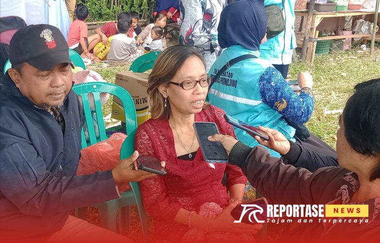 Festival Kepemimpinan Perempuan Lumajang: KPS2K Gelar Semeru GEDSI Camp di Desa Oro-Oro Ombo 2 Direktur Eksekutif KPS2K Jatim Iva Hasanah St. S.Sos.,saat sesi waeancara
