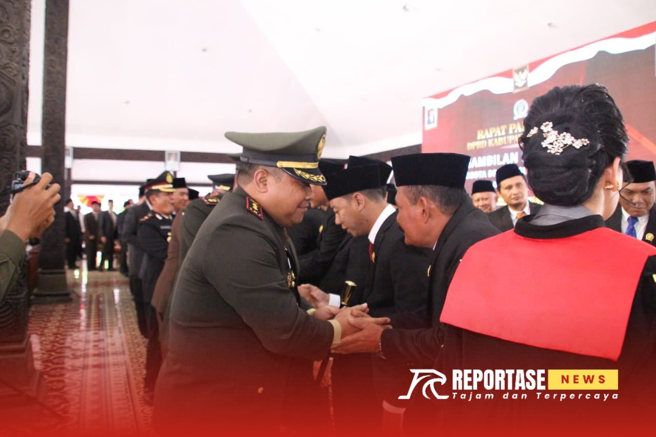 Dandim saat hadiri pelantikan dan pengambilan sumpah/janji anggota DPRD Kabupaten Lumajang periode 2024-2029