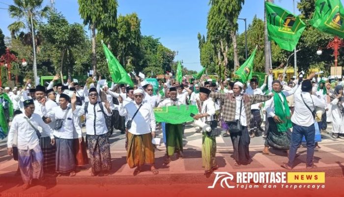 Ribuan Pendukung Antusias Kawal Pendaftaran Paslon FINAL di KPU Sumenep