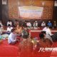 Kegiatan dikemas dalam bentuk tumpengan dan seremonial keagamaan yang diawali dengan pembacaan kitab Barzanji berisi Sholawat Nabi Muhammad SAW oleh KH. Abd Aziz.