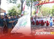 Semarak HUT RI ke-79, Pj Bupati Sampang Lepas Lomba Gerak Jalan Tingkat SD