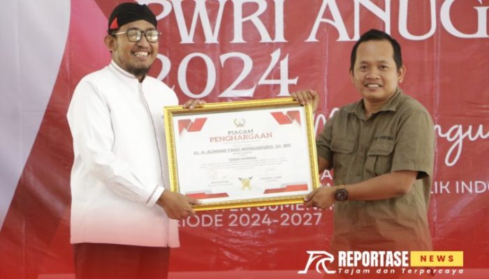 Bupati Sumenep Terima Penghargaan Tokoh Humanis dari PWRI Anugerah 2024