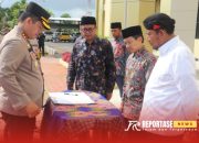 Penyerahan Walpri: Kapolres Sumenep Tegaskan Komitmen Pengamanan Pilkada 2024 12 Penyerahan Walpri: Kapolres Sumenep Tegaskan Komitmen Pengamanan Pilkada 2024