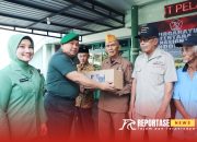 HUT ke-79, Kodim 0821 Lumajang Bagikan 100 Paket Sembako Kepada Masyarakat dan Veteran 9 HUT ke-79, Kodim 0821 Lumajang Bagikan 100 Paket Sembako Kepada Masyarakat dan Veteran