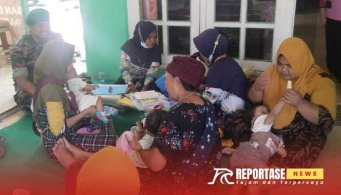 Babinsa Salak Dukung Kelancaran Pelayanan dan Edukasi di Posyandu Anggrek Desa Salak