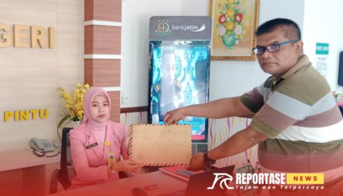 Kepala Desa Pagowan Diadukan Warganya ke Kejaksaan Negeri Lumajang