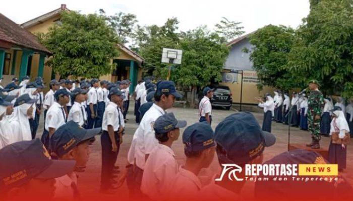 Penanaman Kedisiplinan, Danposramil 0821-05/Kedungjajang Berikan Arahan Kepada Siswa SMP