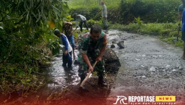Kerja Bakti Babinsa Jarit dan Warga: Upaya Pemeliharaan Jalan di Dusun Bulak Klakah