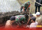 Babinsa Pagowan Bersama Petani Kerja Bakti Pembangunan Irigasi Tersier: Solusi Air Perluasan Lahan Pertanian 8 Babinsa Pagowan Bersama Petani Kerja Bakti Pembangunan Irigasi Tersier: Solusi Air Perluasan Lahan Pertanian