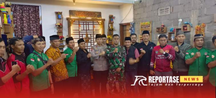Foto: Kapolres Nganjuk AKBP Siswantoro, bersama Ikatan Pencak Silat Indonesia (IPSI) Kecamatan Tanjunganom. @by_reportasenews.net