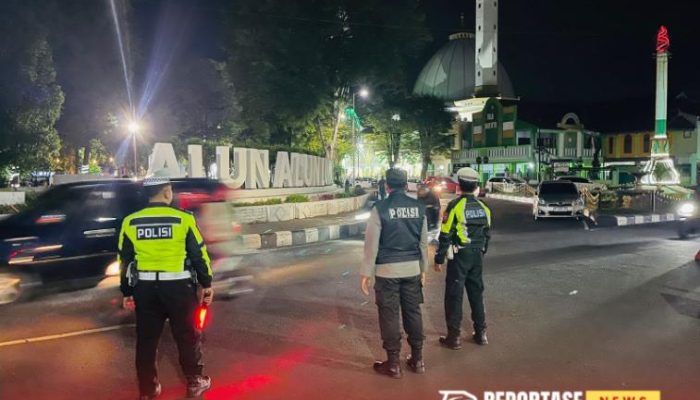 Polisi Lumajang Tingkatkan Patroli Malam demi Keamanan dan Kelancaran Lalu Lintas