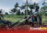 Optimalkan Irigasi Pertanian, Babinsa Nguter Dampingi Pemasangan Sumur Bor di Poktan Sari Makmur 10 Optimalkan Irigasi Pertanian, Babinsa Nguter Dampingi Pemasangan Sumur Bor di Poktan Sari Makmur