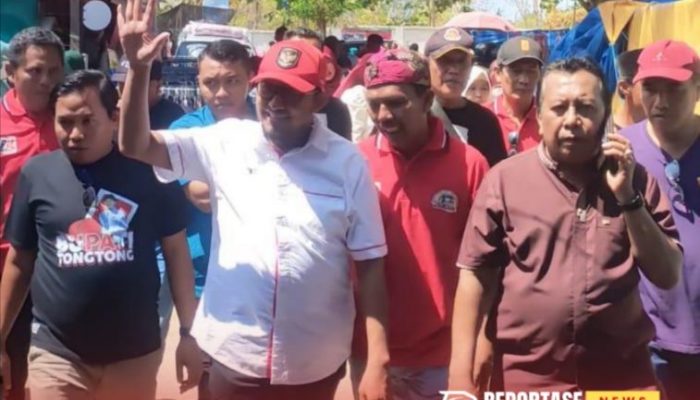 Blusukan di Pasar Sattoan, Achmad Fauzi Disambut Histeris Warga Kalianget
