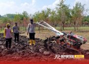 Polres Nganjuk Siapkan Lahan Seluas 0,28 Hektare yang Akan Ditanami Jagung 9 Polres Nganjuk Siapkan Lahan Seluas 0,28 Hektare yang Akan Ditanami Jagung