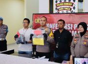 Tiga Pelaku Penganiayaan yang Viral di Medsos Menyerahkan Diri Ke Polres Sumenep 8 Tiga Pelaku Penganiayaan yang Viral di Medsos Menyerahkan Diri Ke Polres Sumenep