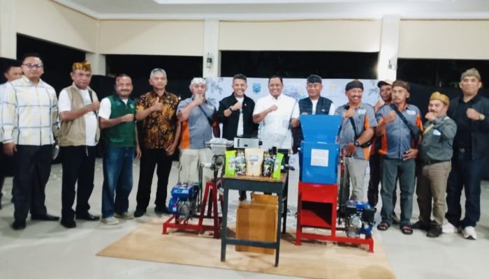 Malam Meriah di Alun-Alun Kraksaan: Pj Bupati Semangati Pelaku Kopi Lokal