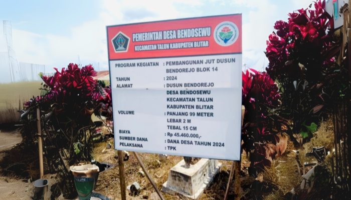 Pembangunan Jalan Usaha Tani (JUT) di Desa Bendosewu Permudah Akses Warga ke Persawahan