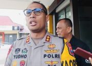 Meski Digeduruk Masa, Kapolres Blitar Kota Tegaskan Tolak Tambang Pasir Ilegal Beroperasi Di seluruh Wilayah Hukumnya 9 Meski Digeduruk Masa, Kapolres Blitar Kota Tegaskan Tolak Tambang Pasir Ilegal Beroperasi Di seluruh Wilayah Hukumnya